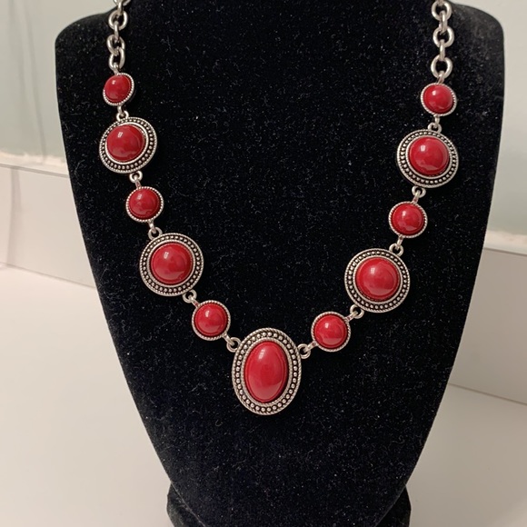 NWOT Red Stone Necklace - Picture 4 of 6